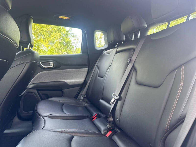 2023 Jeep Compass Latitude Lux