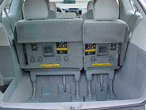 2011 Toyota Sienna Base 7-Passenger