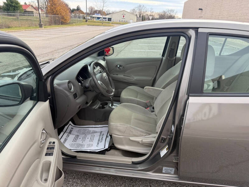 2016 Nissan Versa 1.6 S