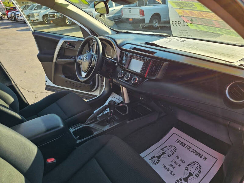 2018 Toyota RAV4 LE