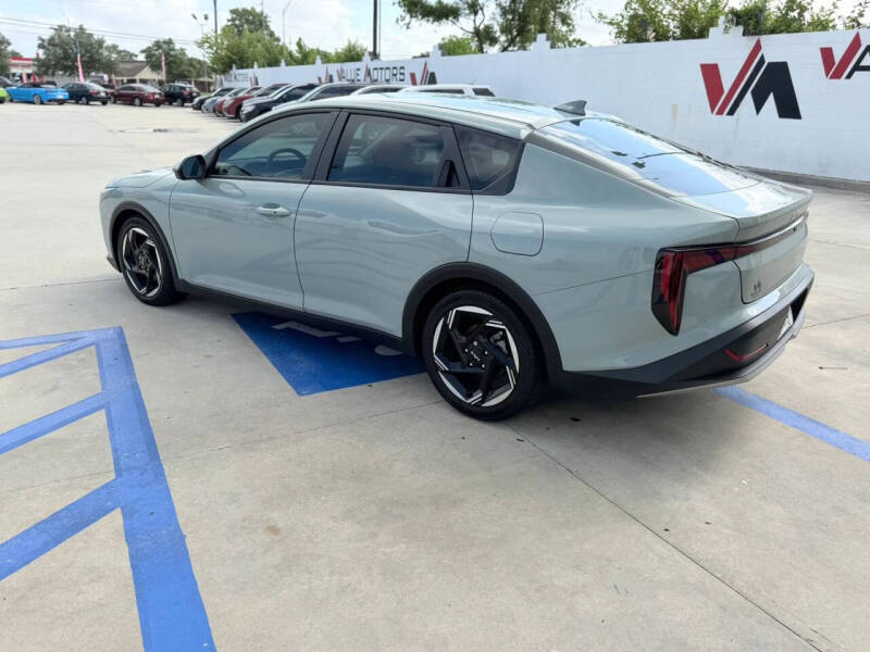2025 Kia K4 EX
