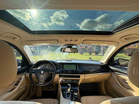 2014 BMW 5 Series 528i