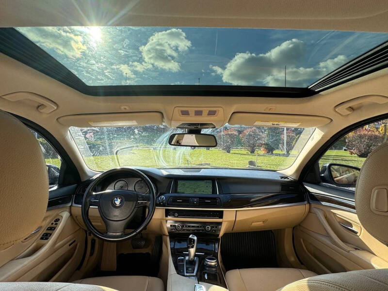 2014 BMW 5 Series 528i