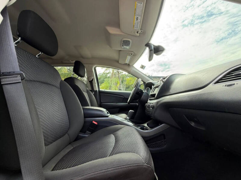 2020 Dodge Journey SE Value