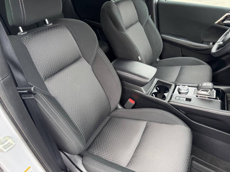 2022 Mitsubishi Outlander ES
