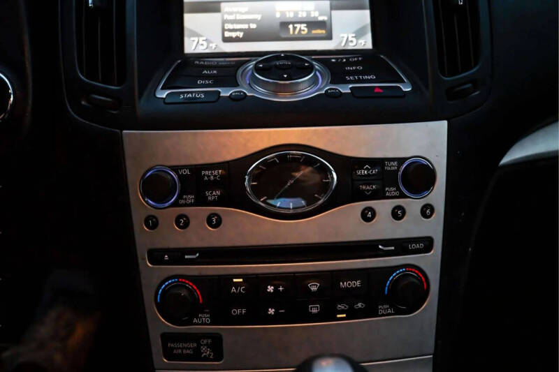 2009 Infiniti G37 Sedan x