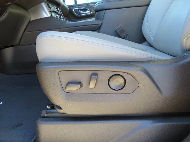 2022 Chevrolet Suburban LT