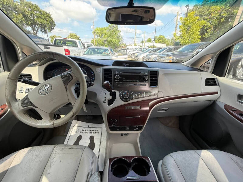 2011 Toyota Sienna