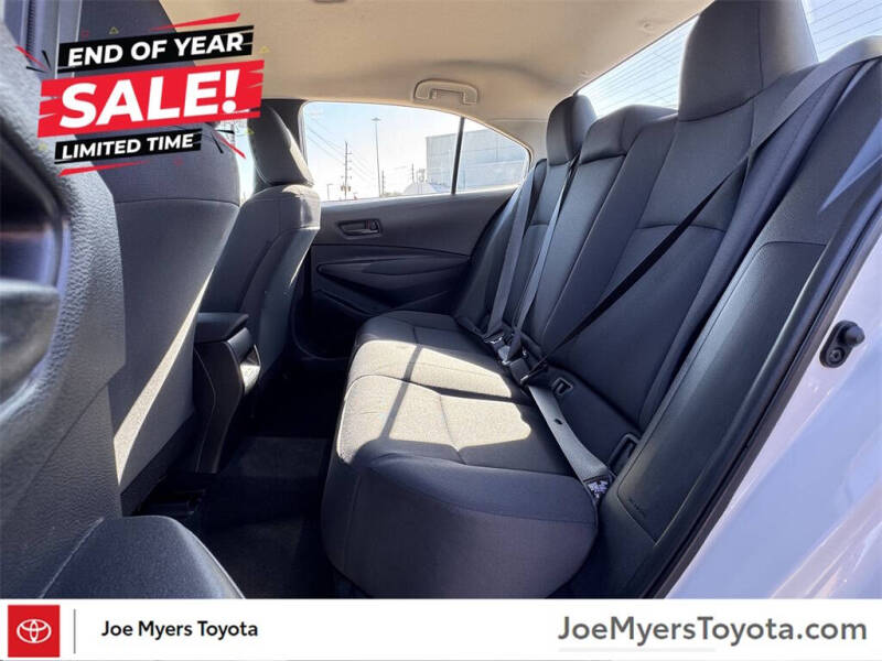 2025 Toyota Corolla LE