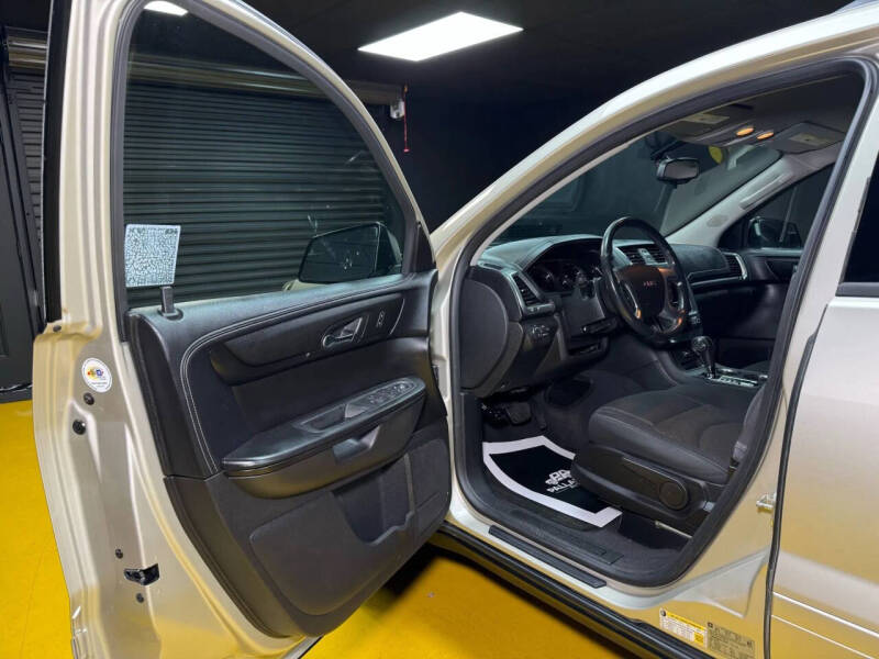 2013 GMC Acadia SLE-1