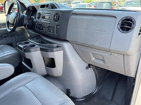 2012 Ford E-Series E-150