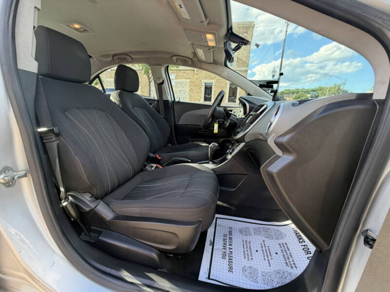 2019 Chevrolet Sonic LT Auto