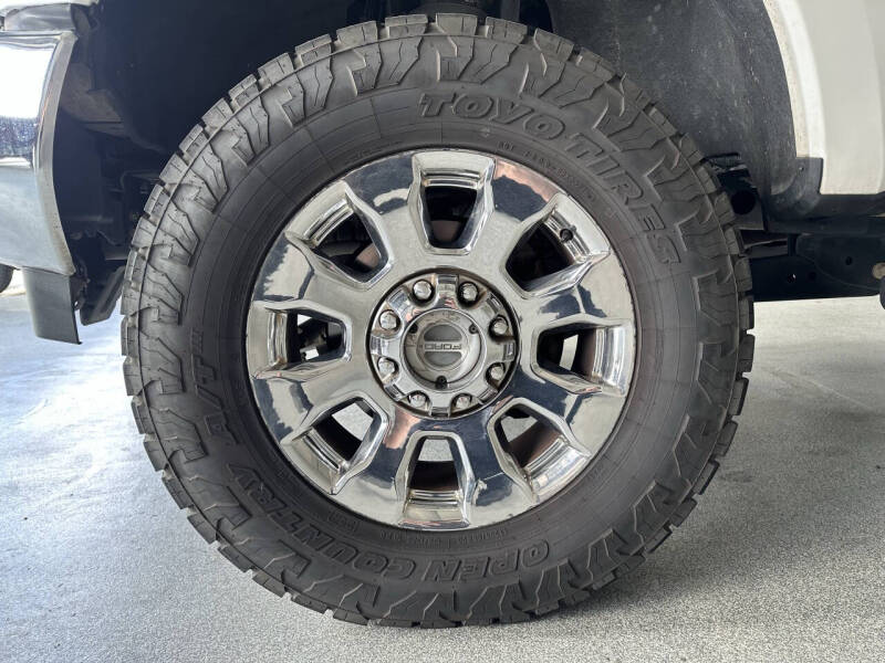 2019 Ford F-350 Super Duty Lariat