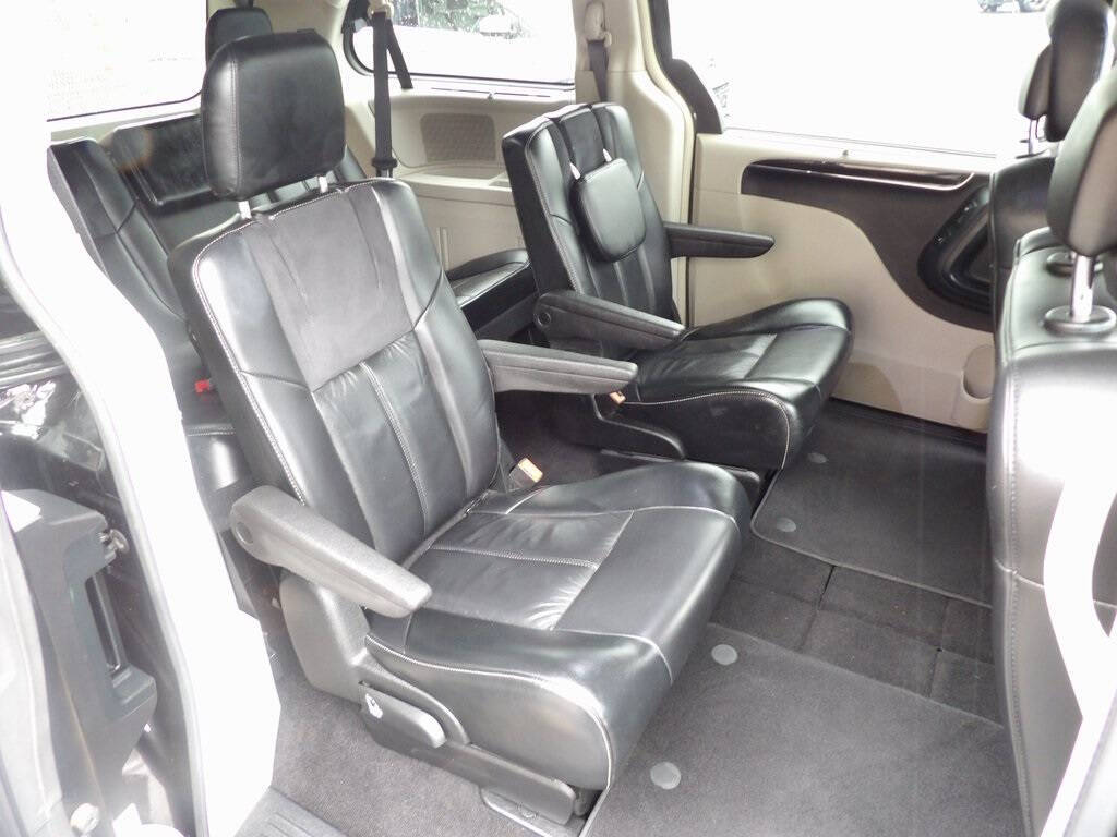 2015 Chrysler Town and Country for sale at GPS Motors LLC in Defiance, OH