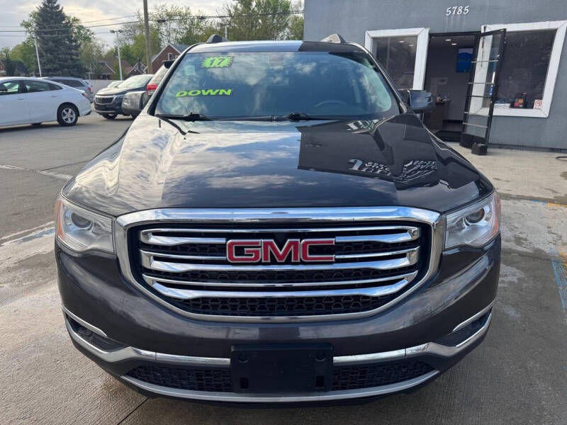 2017 GMC Acadia SLE-2