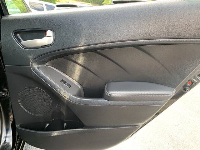 2017 Kia Forte5 LX