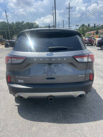 2022 Ford Escape Titanium