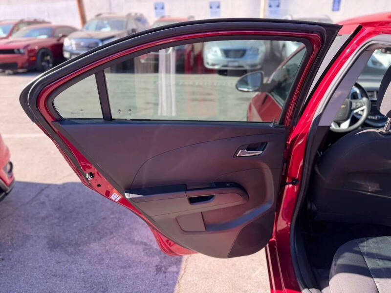 2019 Chevrolet Sonic LT Auto