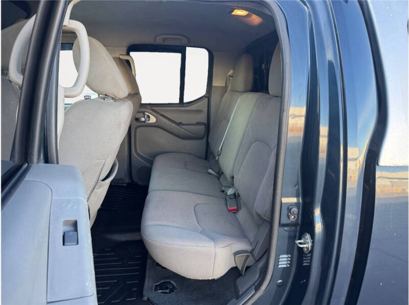 2019 Nissan Frontier SV