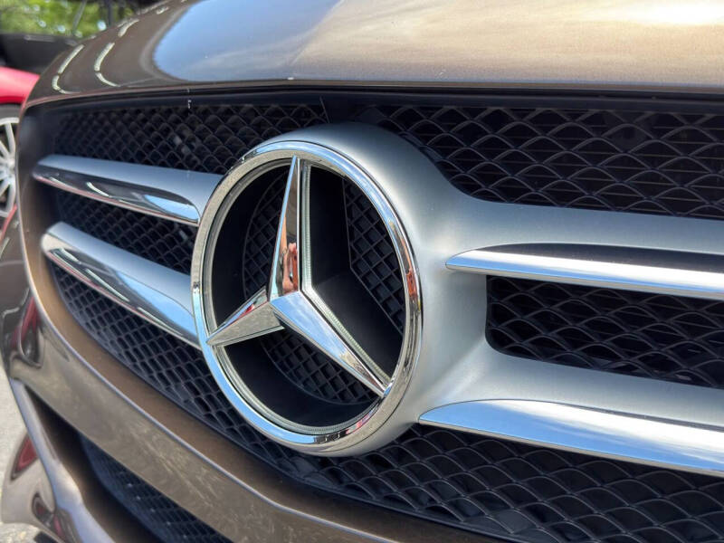 2017 Mercedes-Benz C-Class