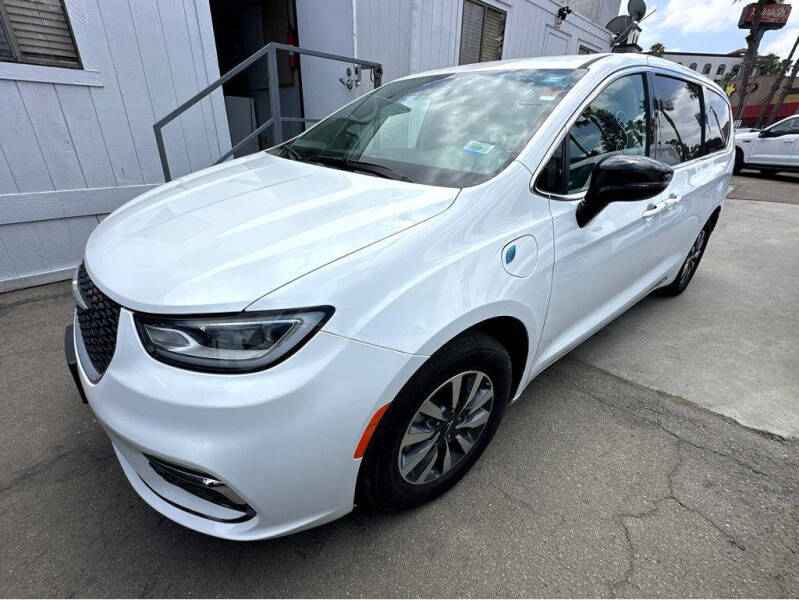 2024 Chrysler Pacifica Plug-In Hybrid