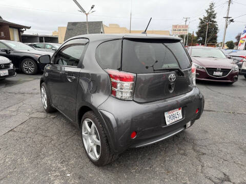2014 Scion iQ