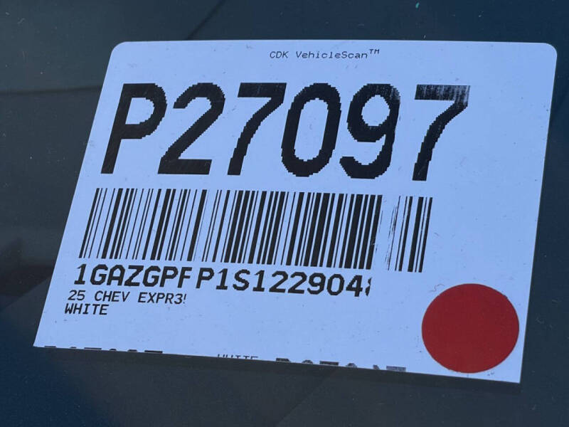 2025 Chevrolet Express LT 3500
