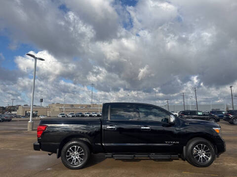 2021 Nissan Titan SV