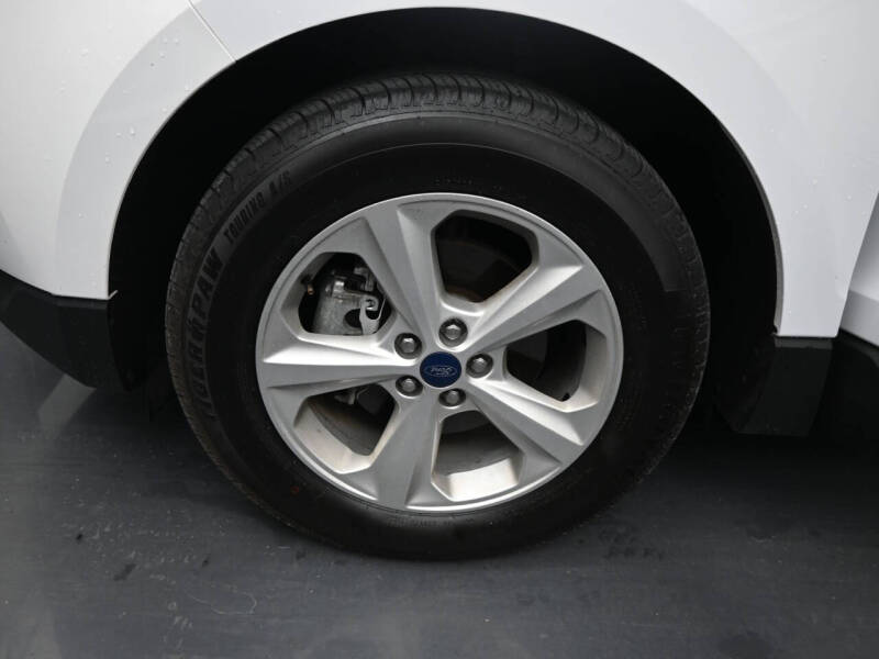 2019 Ford Edge SE