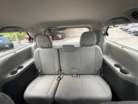 2015 Toyota Sienna