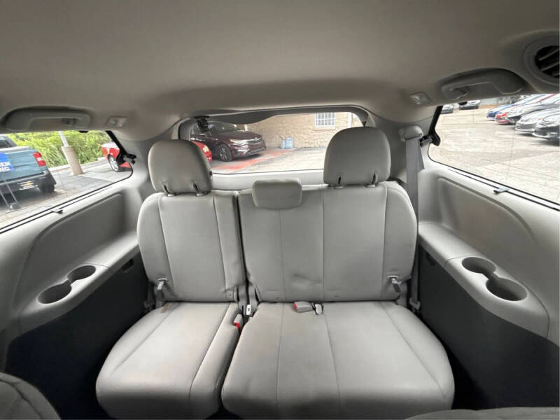2015 Toyota Sienna