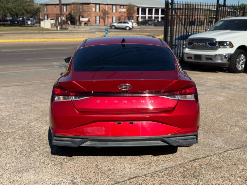 2022 Hyundai Elantra