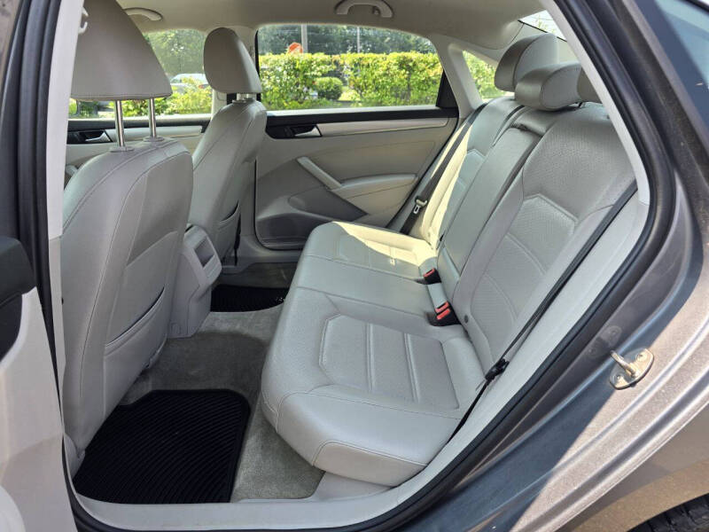 2015 Volkswagen Passat 1.8T S