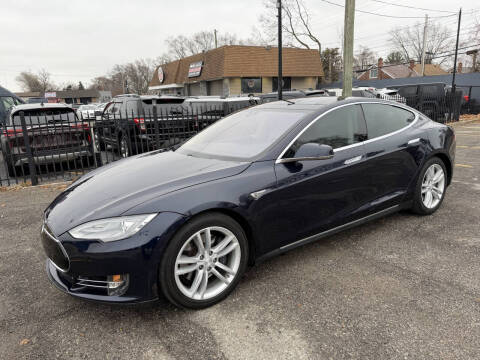 2015 Tesla Model S 85D