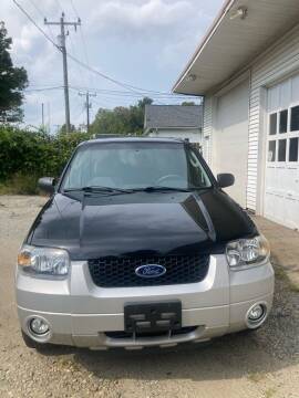 2007 Ford Escape for sale at V & R Auto Group LLC in Wauregan CT
