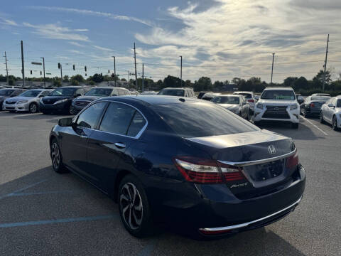 2017 Honda Accord EX-L w/Navi w/Honda Sensing