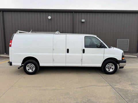 2023 GMC Savana 2500