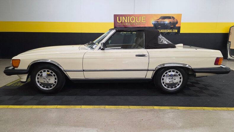 1986 Mercedes-Benz 560-Class 560 SL