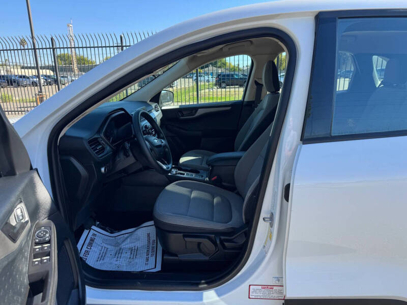 2020 Ford Escape S