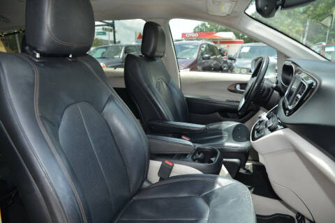 2019 Chrysler Pacifica Touring L