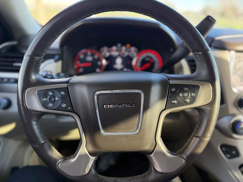 2015 GMC Yukon Denali