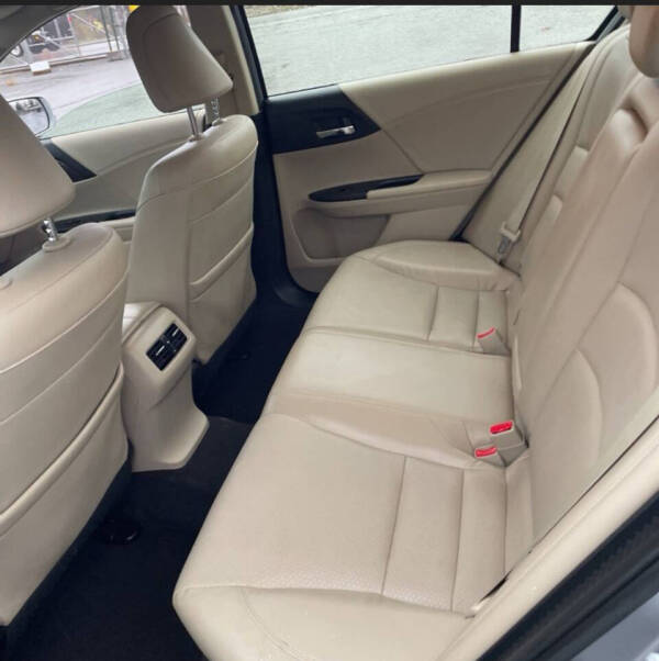 2017 Honda Accord Hybrid EX-L