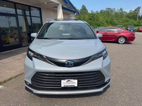 2023 Toyota Sienna Woodland Edition