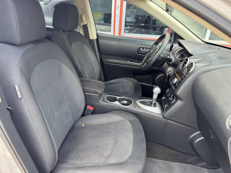 2012 Nissan Rogue S