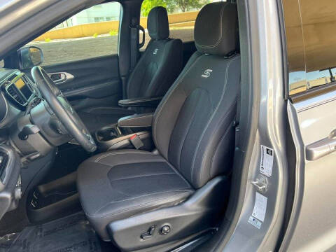 2018 Chrysler Pacifica Touring Plus