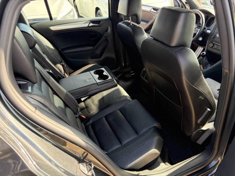 2012 Volkswagen Golf R 4Motion