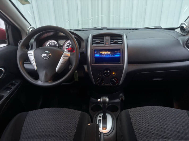 2019 Nissan Versa