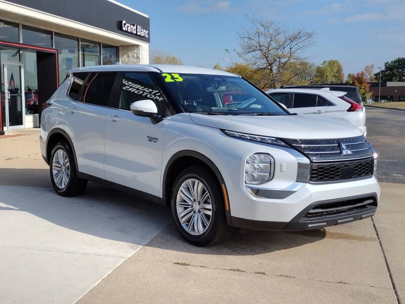 2023 Mitsubishi Outlander PHEV ES