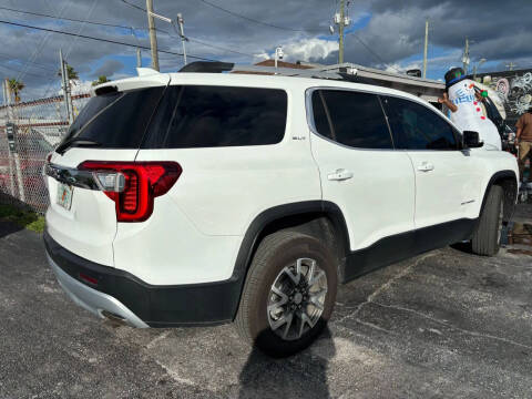 2023 GMC Acadia SLT