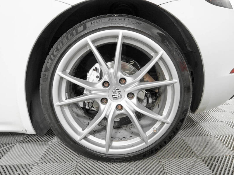 2019 Porsche 718 Cayman